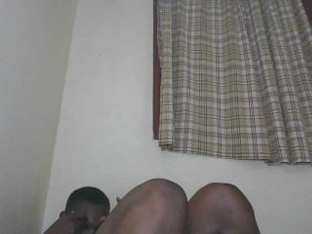 Live sex webcam photo for Darksexygal #291049391