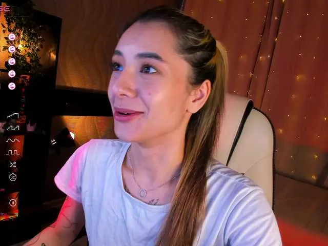 Live sex webcam photo for DarlaBelle #291027205
