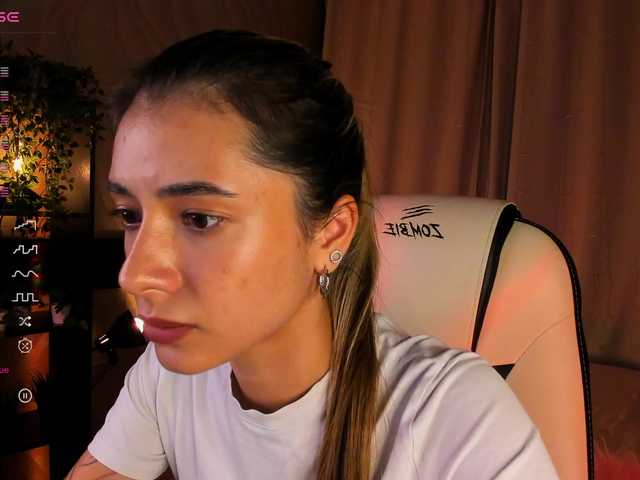 Live sex webcam photo for DarlaBelle #291614216