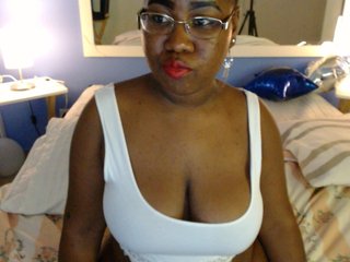 Live sex webcam photo for DarnellQueen #287918011