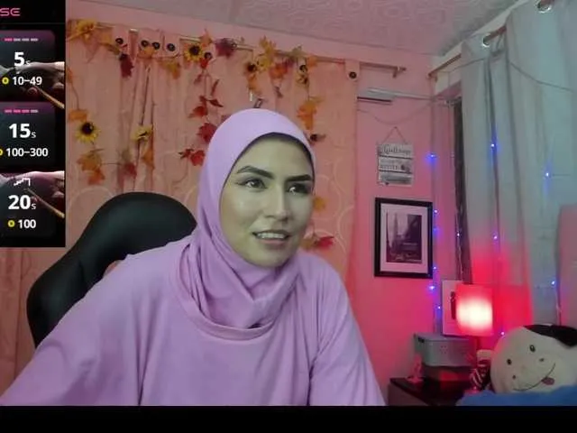 Live sex webcam photo for DarshaKhemu #290436182