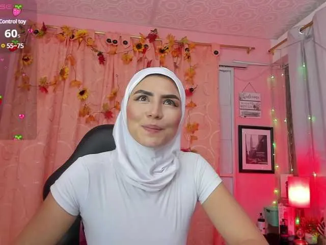 Live sex webcam photo for DarshaKhemu #290485962