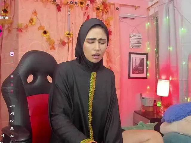 Live sex webcam photo for DarshaKhemu #290699846