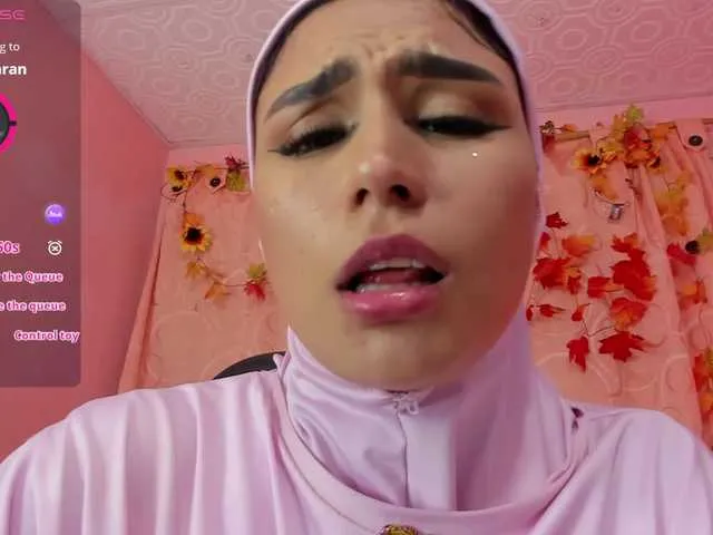 Live sex webcam photo for DarshaKhemu #290761807