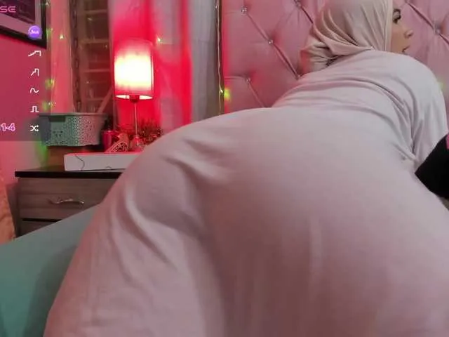 Live sex webcam photo for DarshaKhemu #290851142