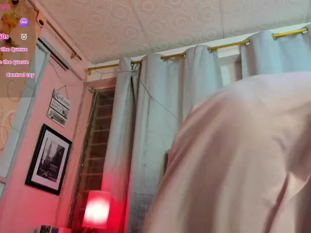 Live sex webcam photo for DarshaKhemu #291135049