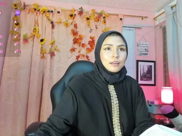 Live sex webcam photo for DarshaKhemu #291149130