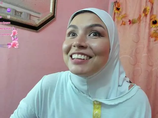 Live sex webcam photo for DarshaKhemu #291787661