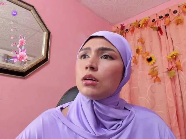 Live sex webcam photo for DarshaKhemu #292365853