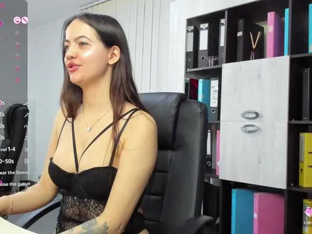 Live sex webcam photo for DaryaStars #290349329