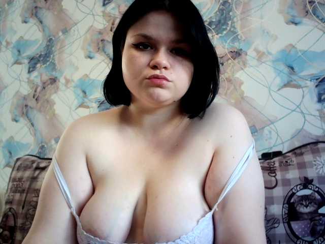 Live sex webcam photo for Daryana02 #286362716