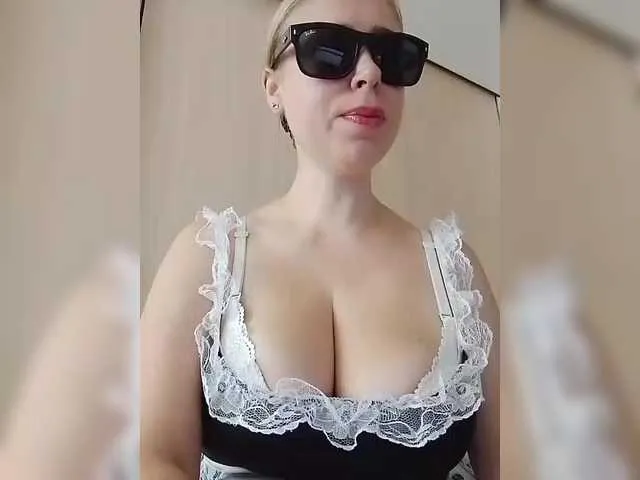 Live sex webcam photo for DashaKisa951 #291581977