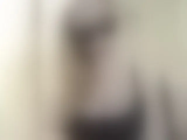 Live sex webcam photo for DashaKisa951 #292400420