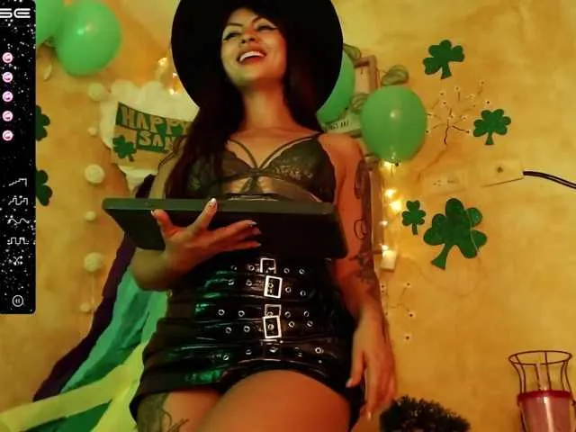 Live sex webcam photo for DashaSnow #272795655