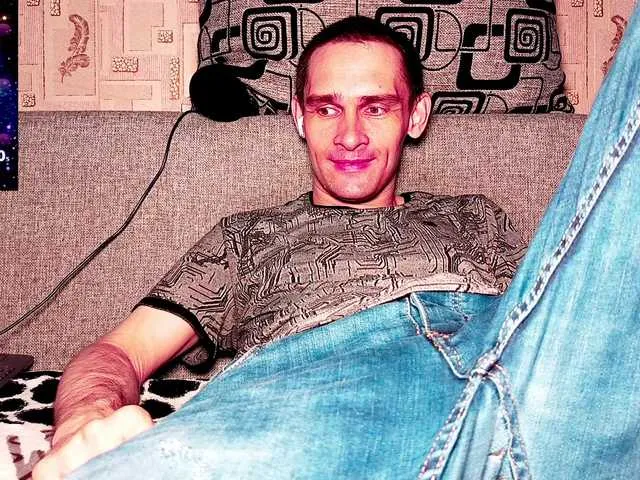 Live sex webcam photo for DavidCarroll #291385526