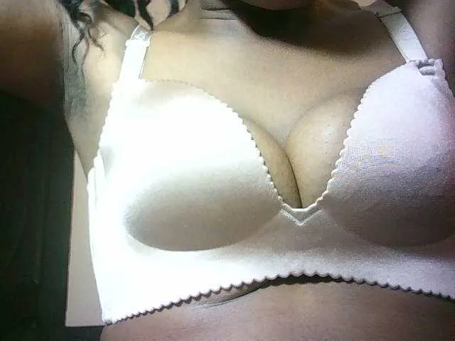Live sex webcam photo for Daydiamond #290715215