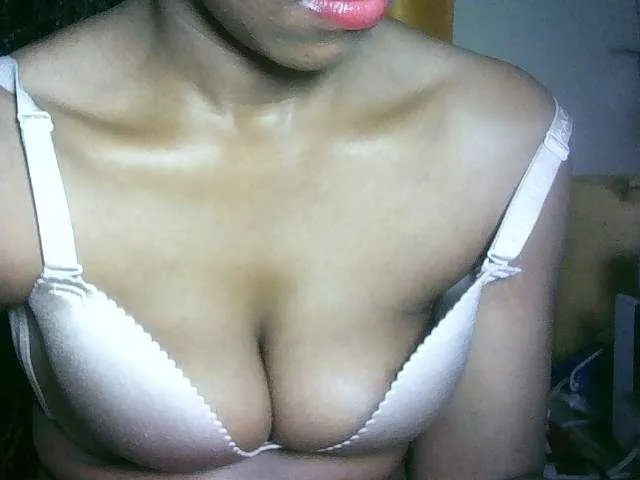 Live sex webcam photo for Daydiamond #290843265