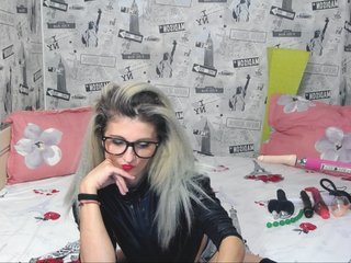 Live sex webcam photo for Daylhanna #186002777