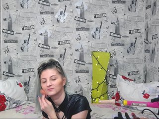 Live sex webcam photo for Daylhanna #201734828