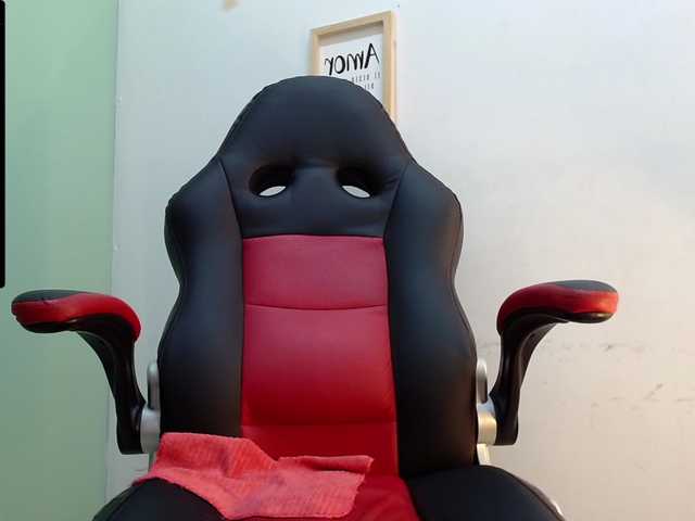 Live sex webcam photo for DayroWilsen #277195585