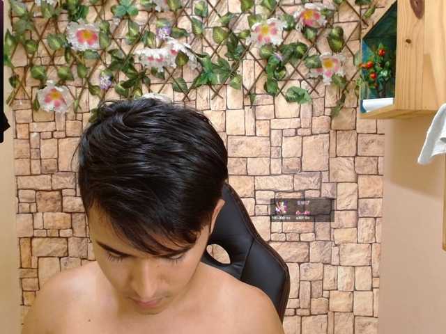 Live sex webcam photo for DayroWilsen #277870642