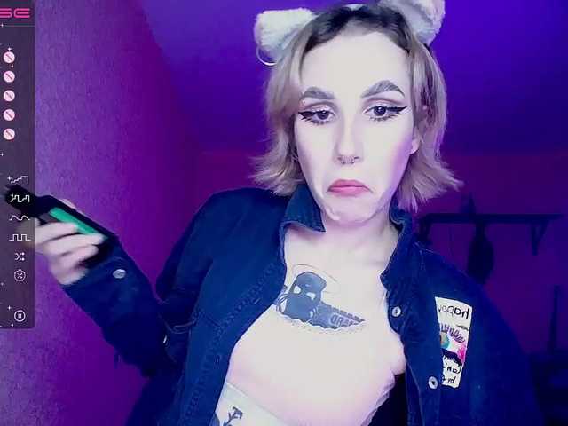 Live sex webcam photo for Deadpink-meow #274975246