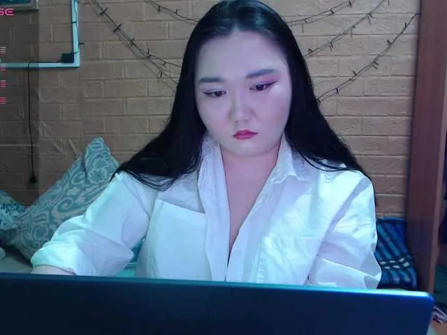 Live sex webcam photo for DebbieLu #290436289