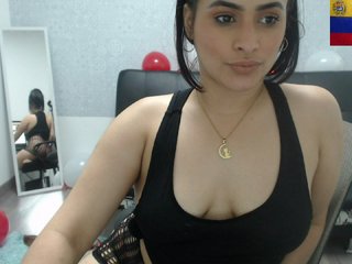 Live sex webcam photo for DeboraDreams #209867126