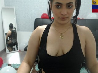 Live sex webcam photo for DeboraDreams #209870831