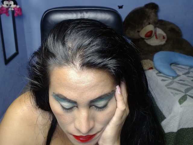 Live sex webcam photo for Deboralo123 #290404439