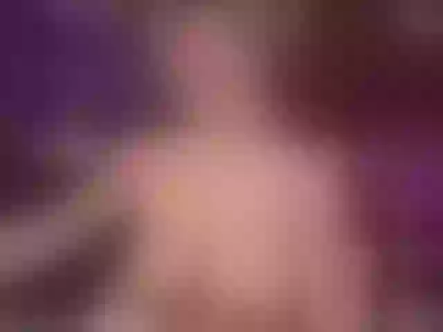 Live sex webcam photo for DeeaDiamond1 #290397511