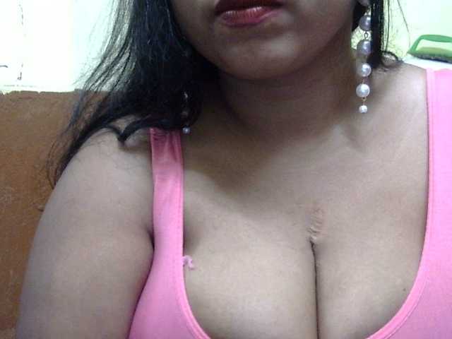 Live sex webcam photo for Deepika2397 #278298572