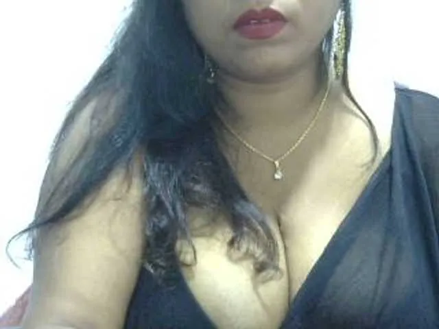 Live sex webcam photo for Deepika2397 #290904225