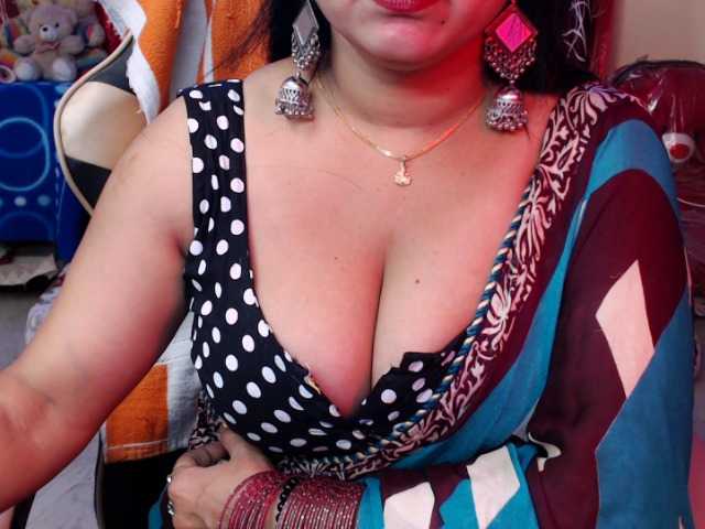 Live sex webcam photo for Deepshikha #276481256