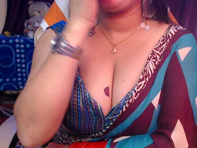 Live sex webcam photo for Deepshikha #276757692