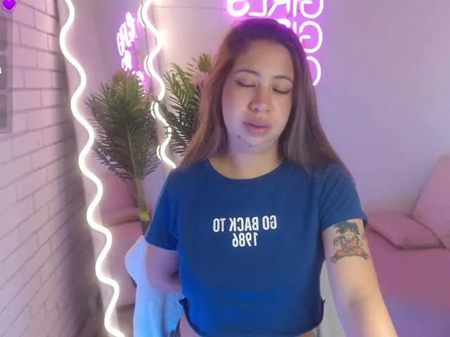Live sex webcam photo for Deissy-tay #290276674