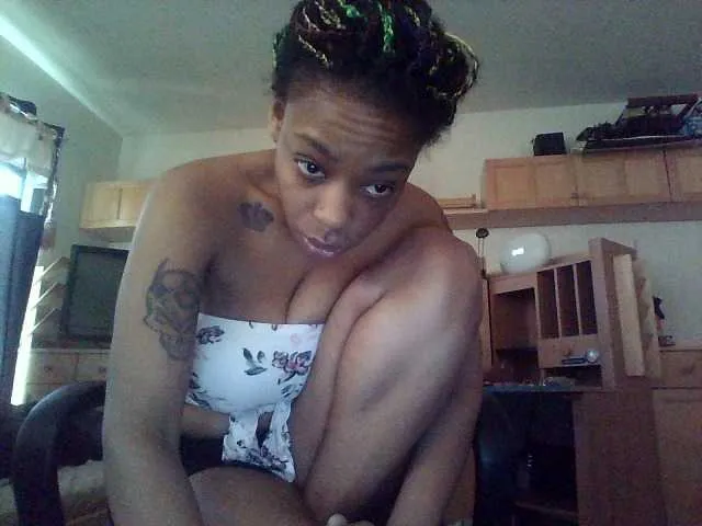 Live sex webcam photo for DelightfulDark #290336168