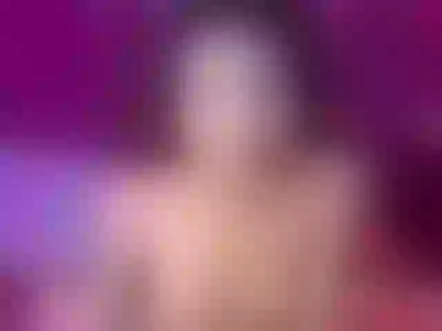 Live sex webcam photo for DelphineSky #291045361