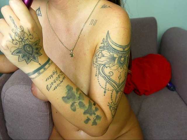 Live sex webcam photo for DemiSweet #291723030