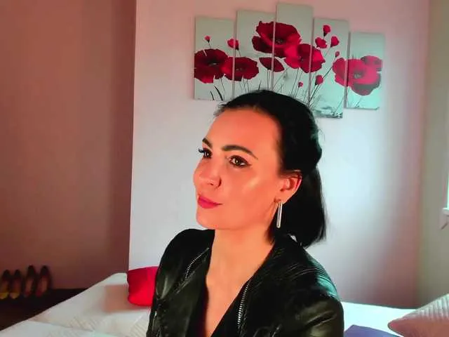 Live sex webcam photo for DemonicAngel #273337672