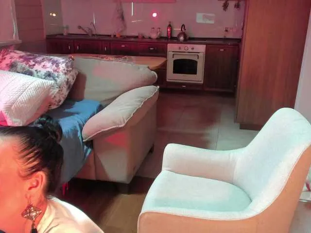 Live sex webcam photo for DemonicAngel #291360195