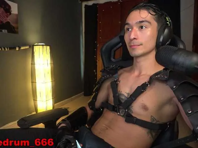 Live sex webcam photo for Demonlust666 #290323459