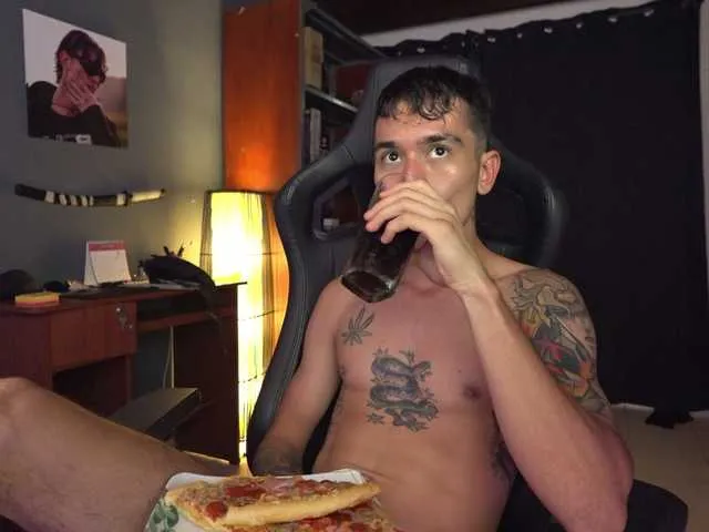 Live sex webcam photo for Demonlust666 #290555032