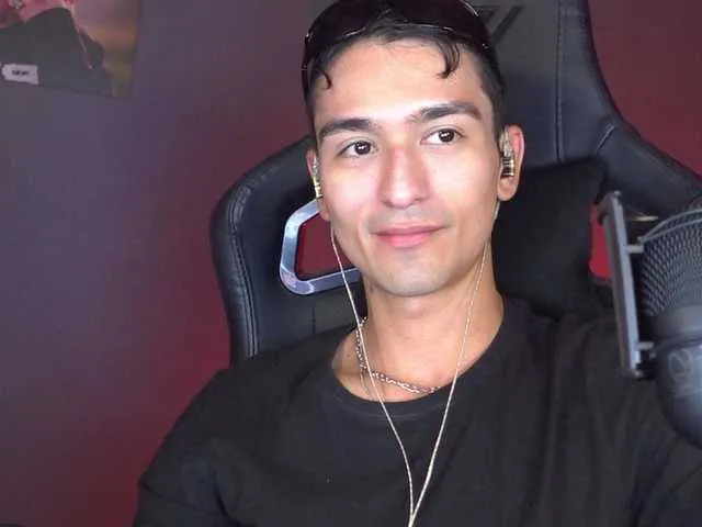Live sex webcam photo for Demonlust666 #290766196