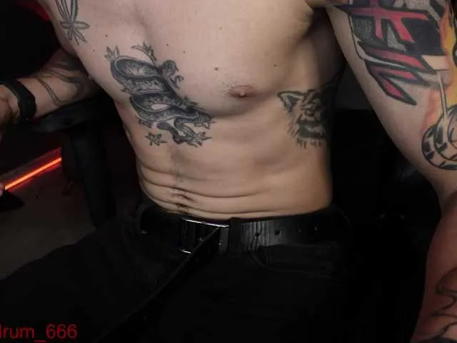 Live sex webcam photo for Demonlust666 #293517323