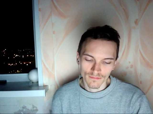 Live sex webcam photo for DenisYurchuk #275621657