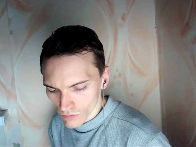 Live sex webcam photo for DenisYurchuk #275641751