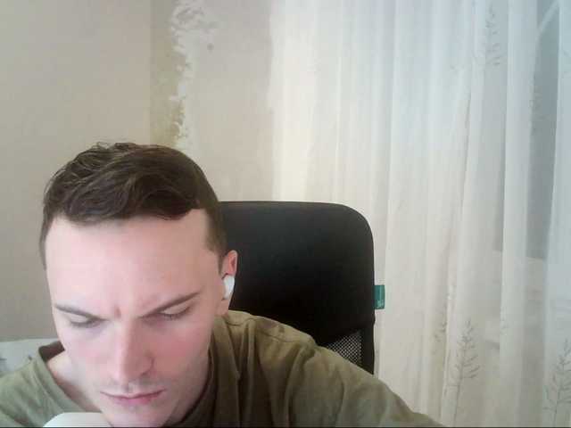 Live sex webcam photo for DenisYurchuk #277271773