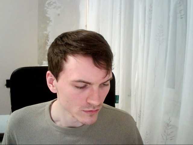 Live sex webcam photo for DenisYurchuk #277537617