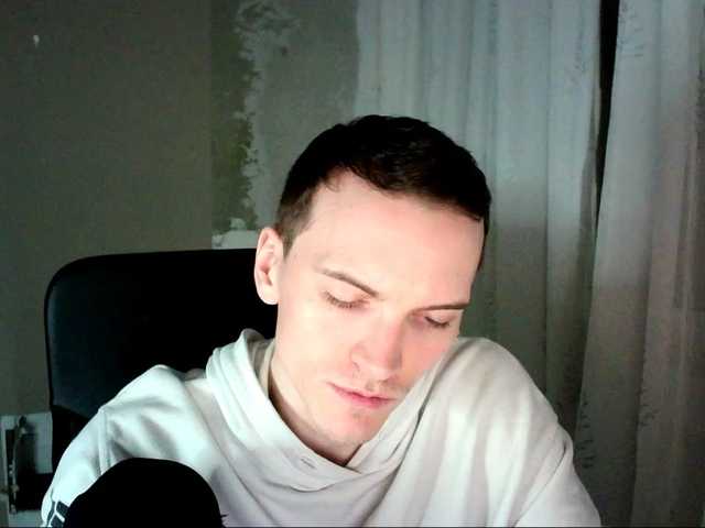 Live sex webcam photo for DenisYurchuk #277621972